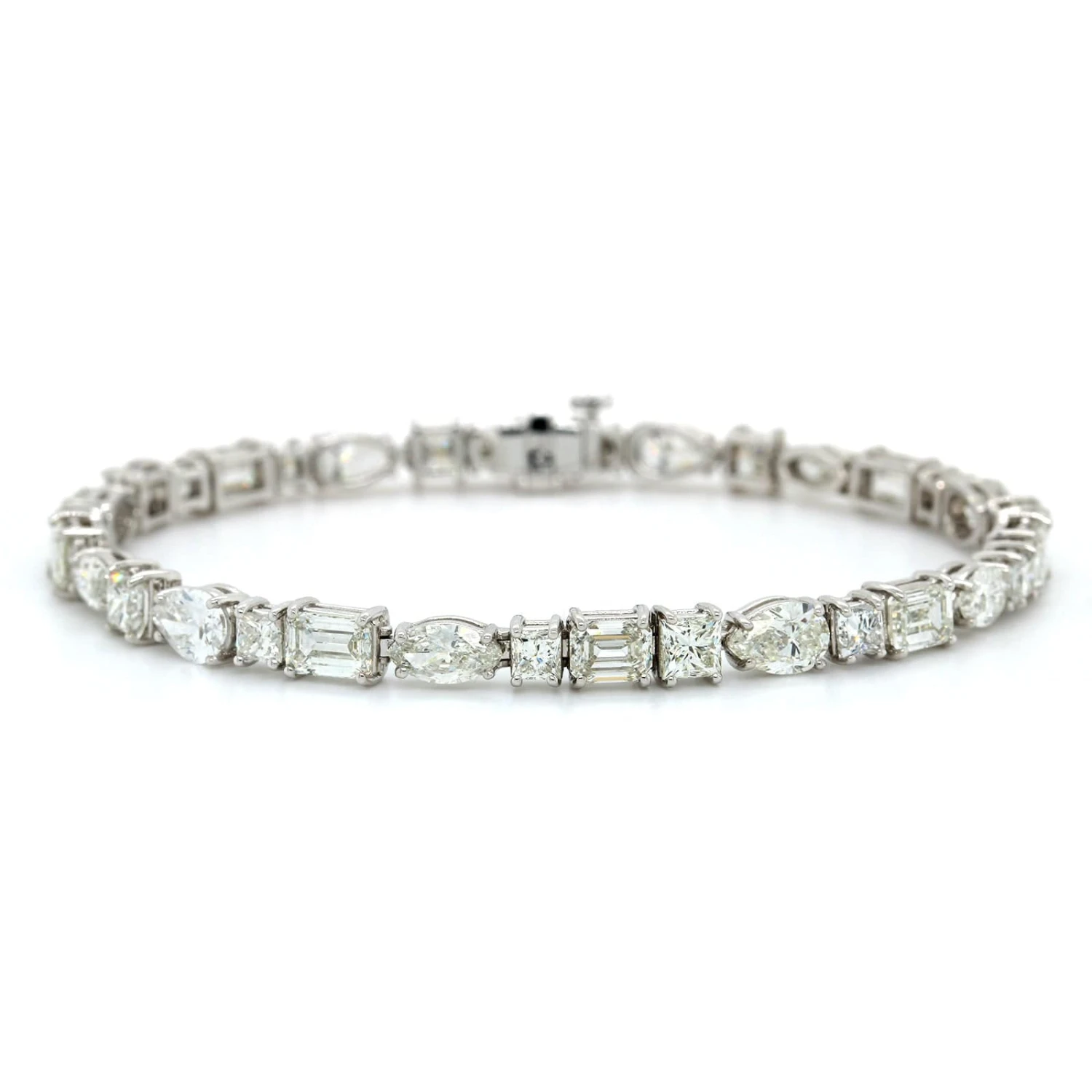 18K White Gold Multi Shape Diamond Bracelet - Image 4