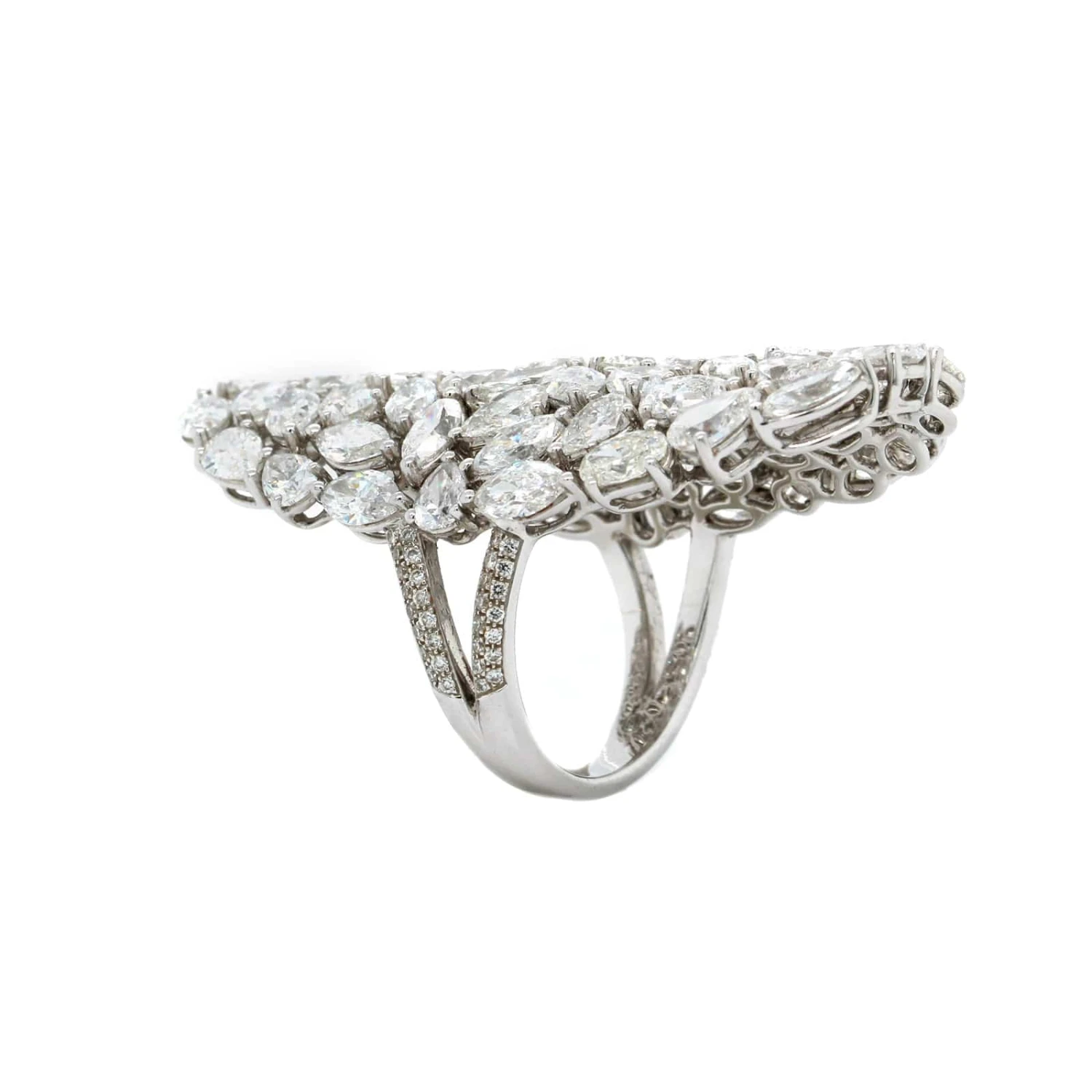 Etho Maria 18K White Gold Shield Style Diamond Ring - Image 2
